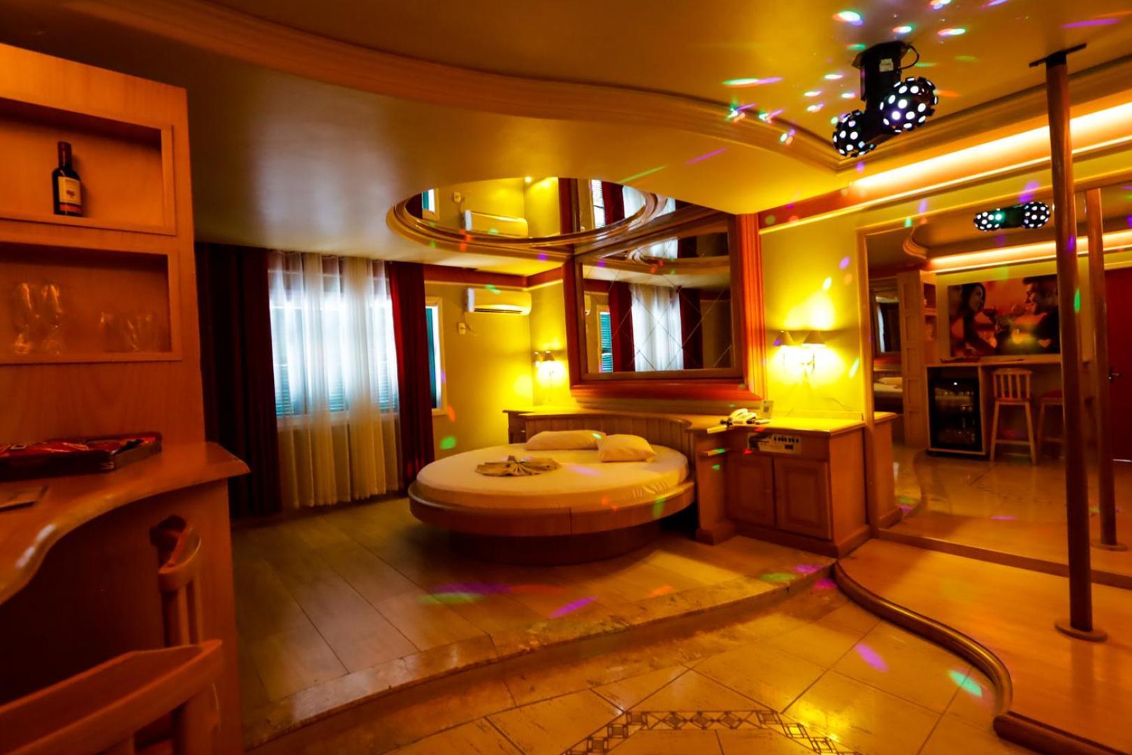 Motel Avenida (Adults Only) Gramado Exteriér fotografie
